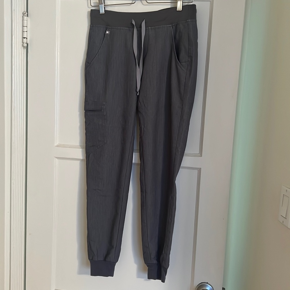 Figs jogger scrub pants